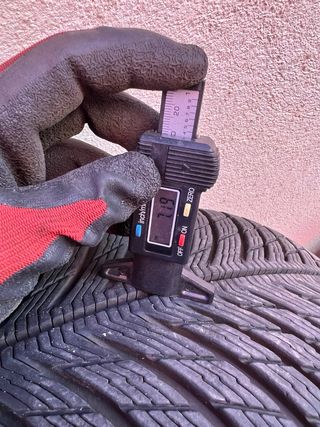 Llantas Milton Keyness 18”+Michelin al 80%!!