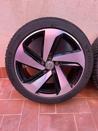 Llantas Milton Keyness 18”+Michelin al 80%!!