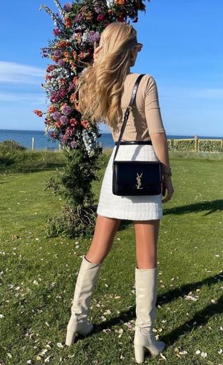 botas altas color crema