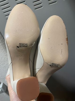 botas altas color crema