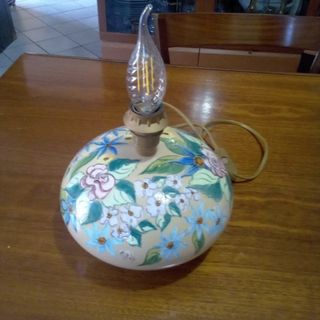 Lampada da tavolo dipinta a mano