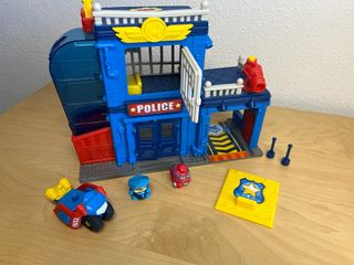 Police Station y super moto policía Superthings