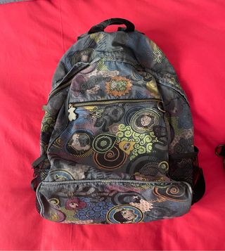 mochila y estuche de Tous