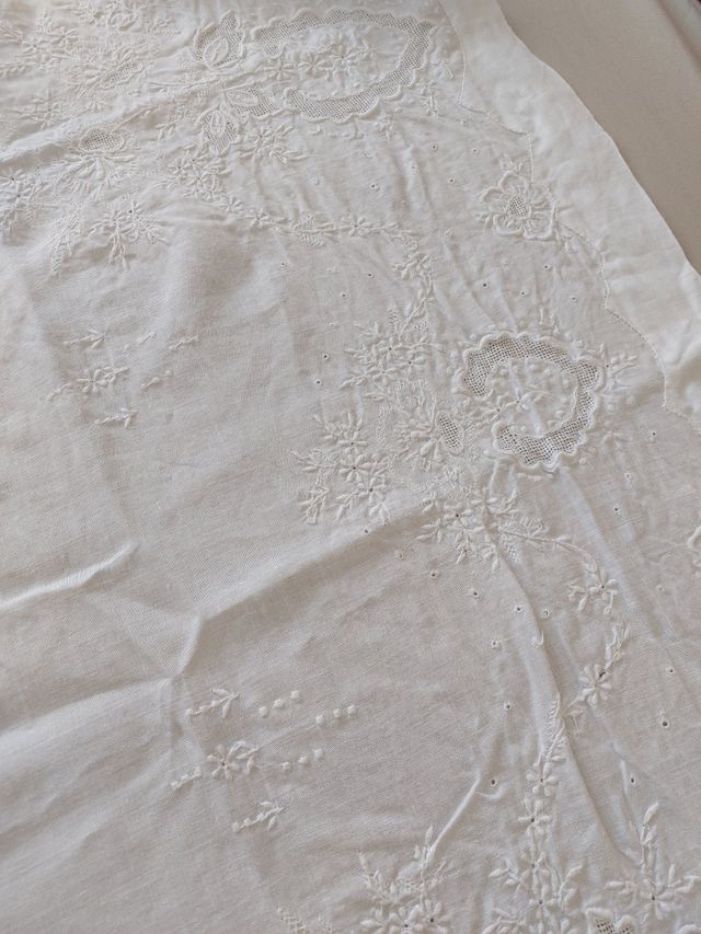 Sabana de hilo antigua. Cama 135. Hilo de calidad