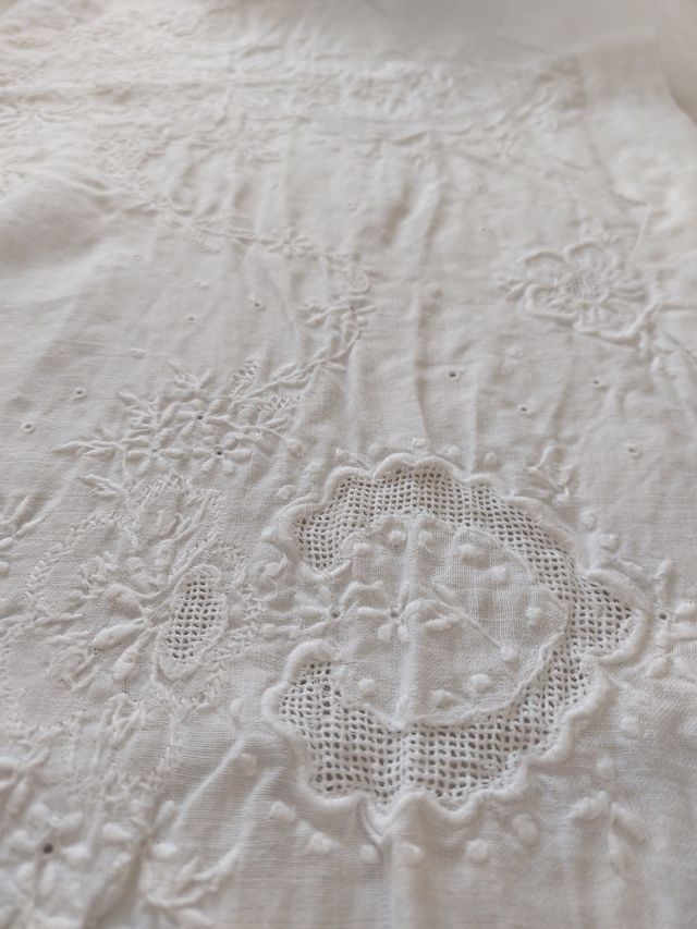 Sabana de hilo antigua. Cama 135. Hilo de calidad