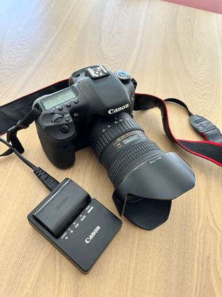 Canon 7D + Tokina 12-24 + Cargador 2 baterias, 32g