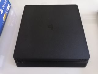Ps4 slim  1tb