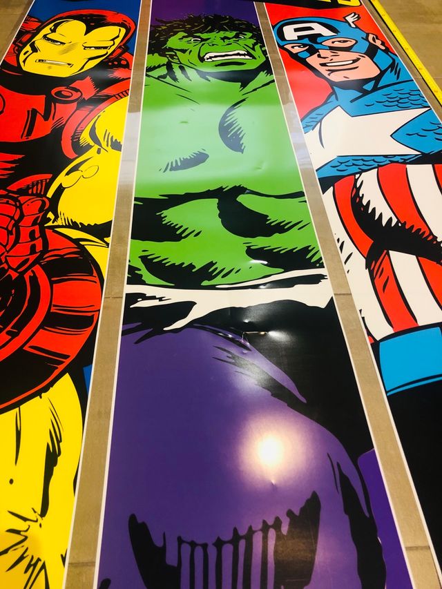 SPETTACOLARE VINILE GIGANTE MARVEL 1,80 m