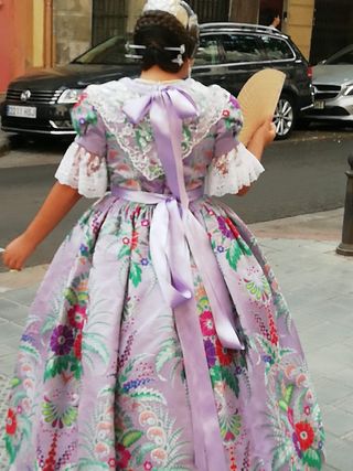 Traje de fallera