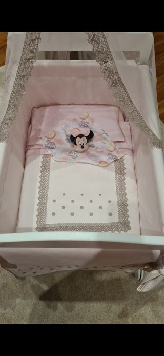 Minicuna con vestidura Pili Carrera