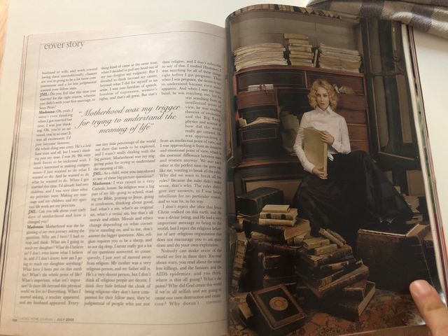 Madonna Harpers & Queen 2005