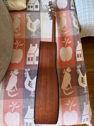 Guitarra clásica (niño)