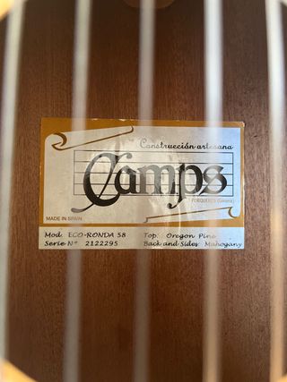 Guitarra clásica (niño)