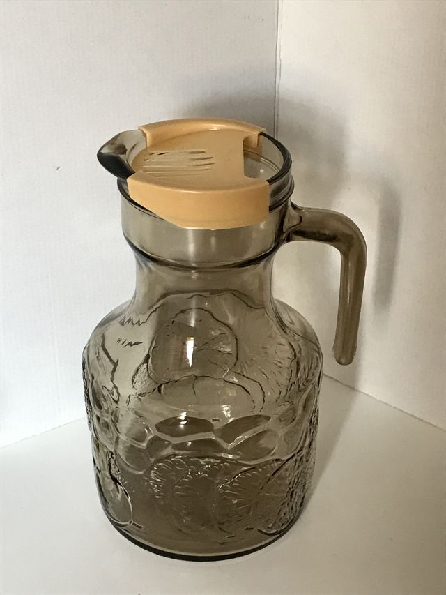 Brocca vintage in vetro fumè e 4 bicchieri