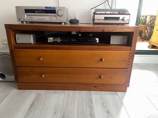 Conjunto salón en perfecto estado de roble macizo.