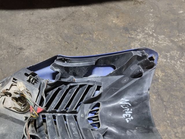 Frontal y faro aerox