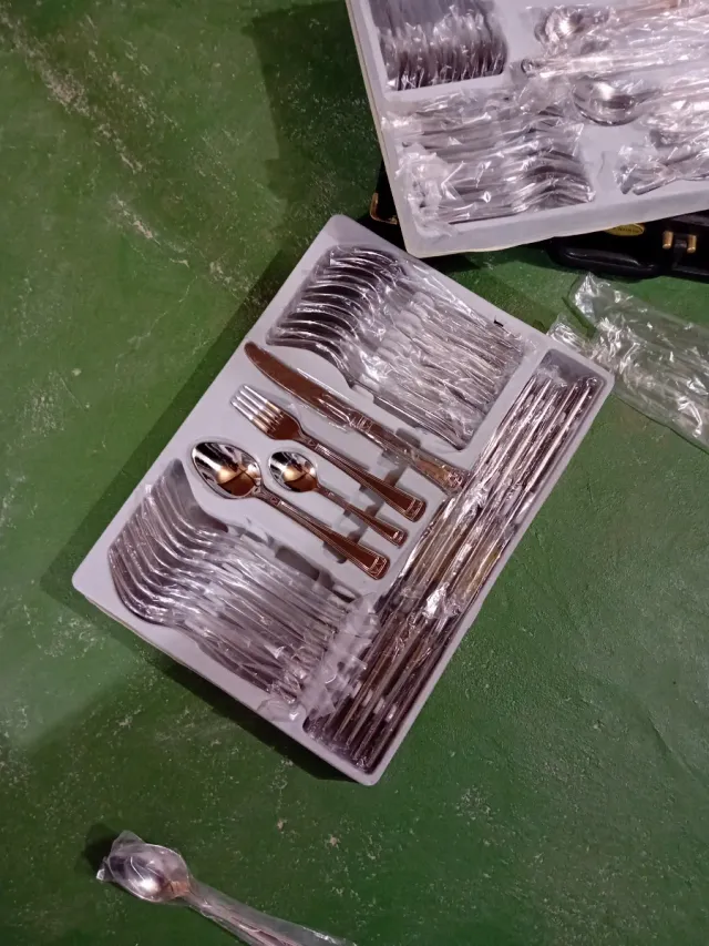 Cuberteria 72 piezas