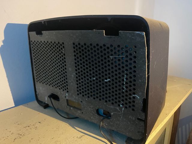 Radio antigua Philips