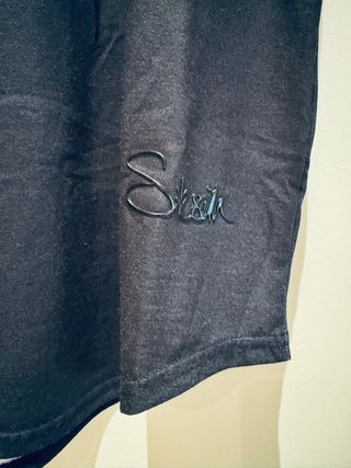 Camiseta Rosas de Siksilk