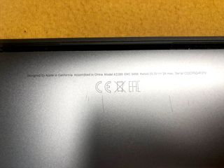 MacBook Pro (13", 2020, dos puertos Thunderbolt 3)