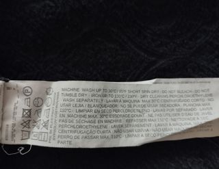 Pantalón básico brocado de Mango 