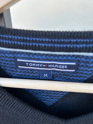 Vendo jersey de Tommy Hilfiger para hombre