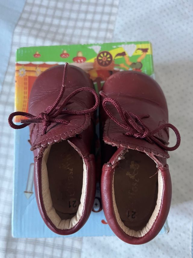 Zapatos Bebe Burdeos de Elfos