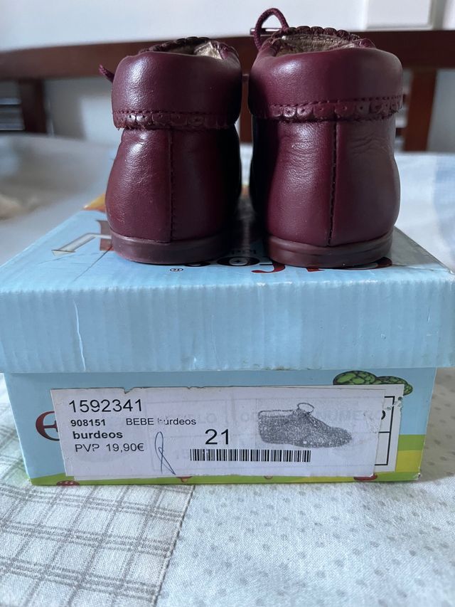 Zapatos Bebe Burdeos de Elfos