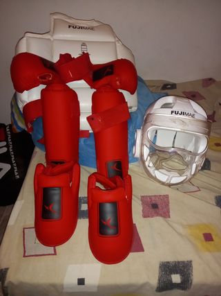 Se vende equipo de kárate