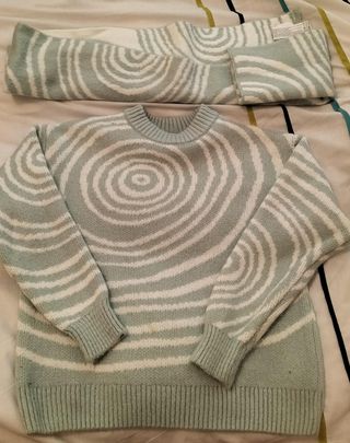 Suéter y bufanda zara