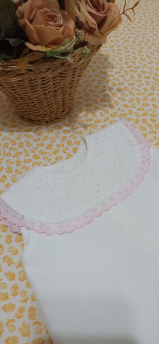 Vestido de niña bebé