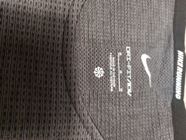 Camiseta running nike Adv