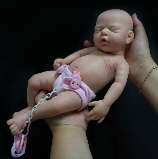 Bebé reborn silicona platino