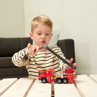 Gs camión bomberos Volvo luz y sonidos.