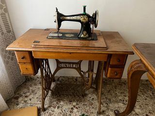 máquina de coser antigua