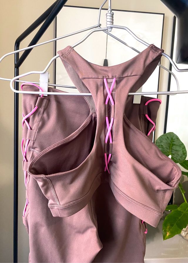 Conjunto leggings + top Nike