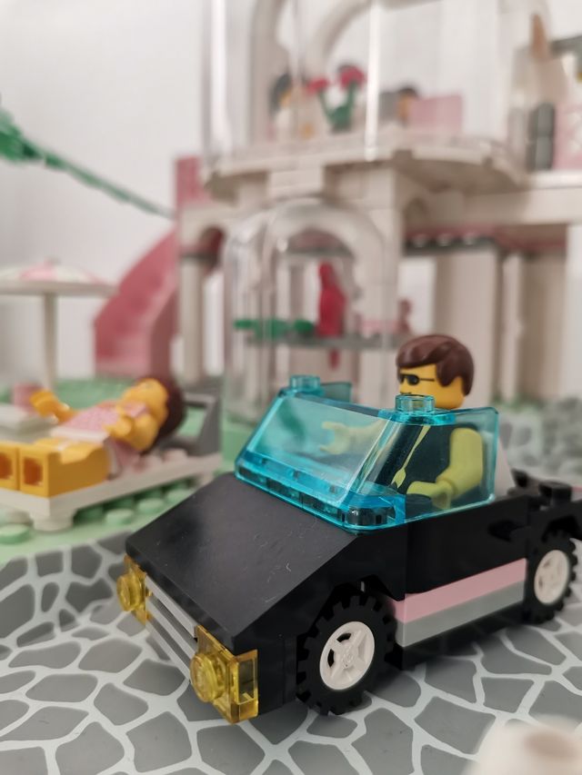 Lego Paradise café