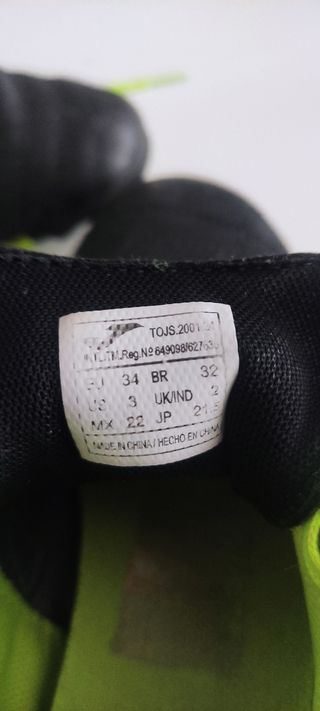 Botas futbol niño