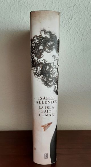 ISLA BAJO EL MAR LIBRO