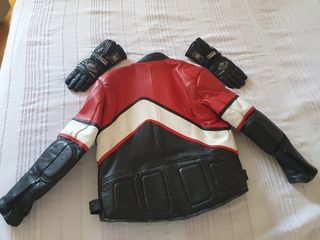 Chaqueta/cazadora motero de piel