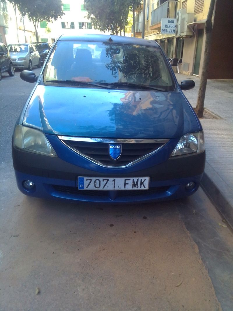 Dacia Logan 2009 - foto 1