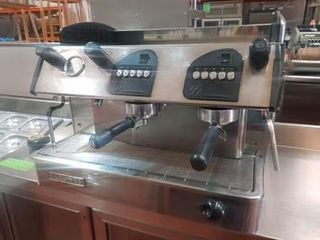 Cafetera profesional Marca EXPOBAR 2 Gru