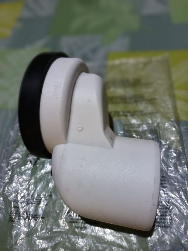 Manguito WC excentrico de casa ROCA