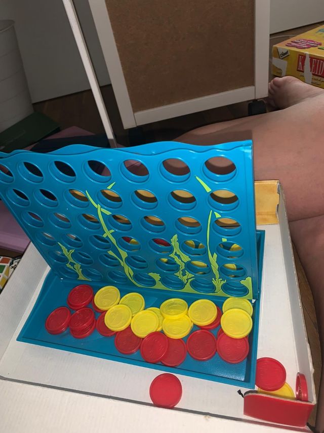 Juego de mesa  CUATRO EN RAYA