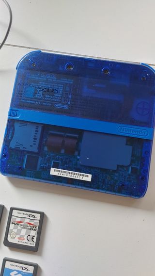 Nintendo 2ds + 6 giochi
