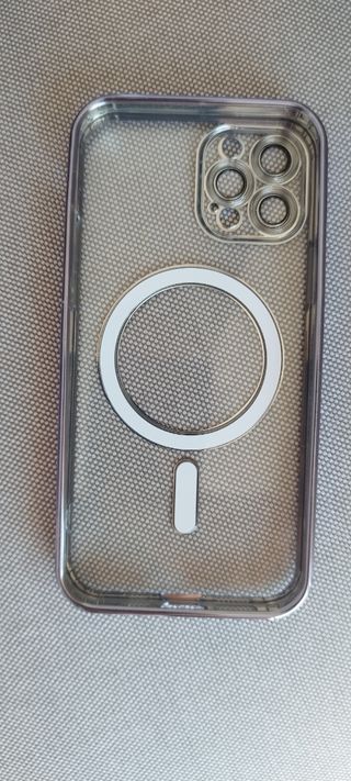 Funda y cable iPhone 12 Pro