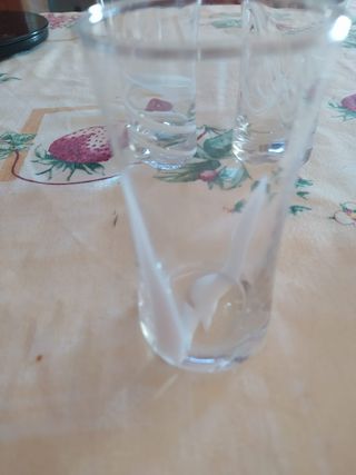 Juego de vasos de chupito con bandeja.
