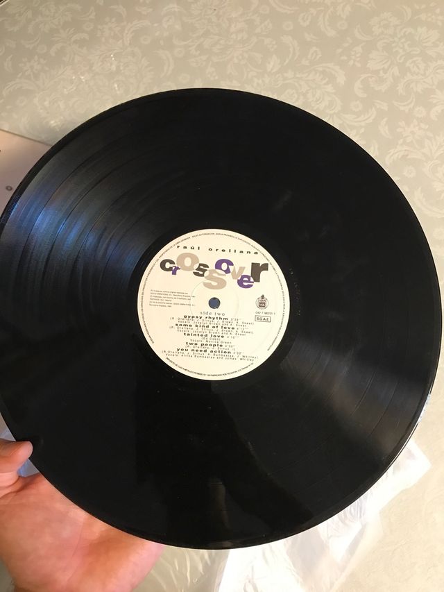 Raúl Orellana Crossover