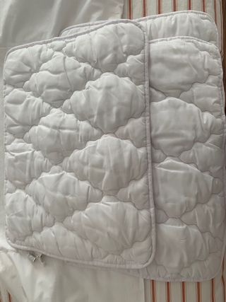 Chichonera para cuna con relleno Zara Home