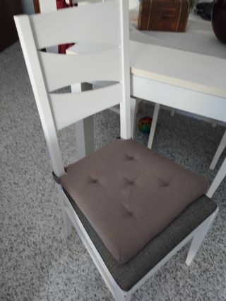 Mesa y silla